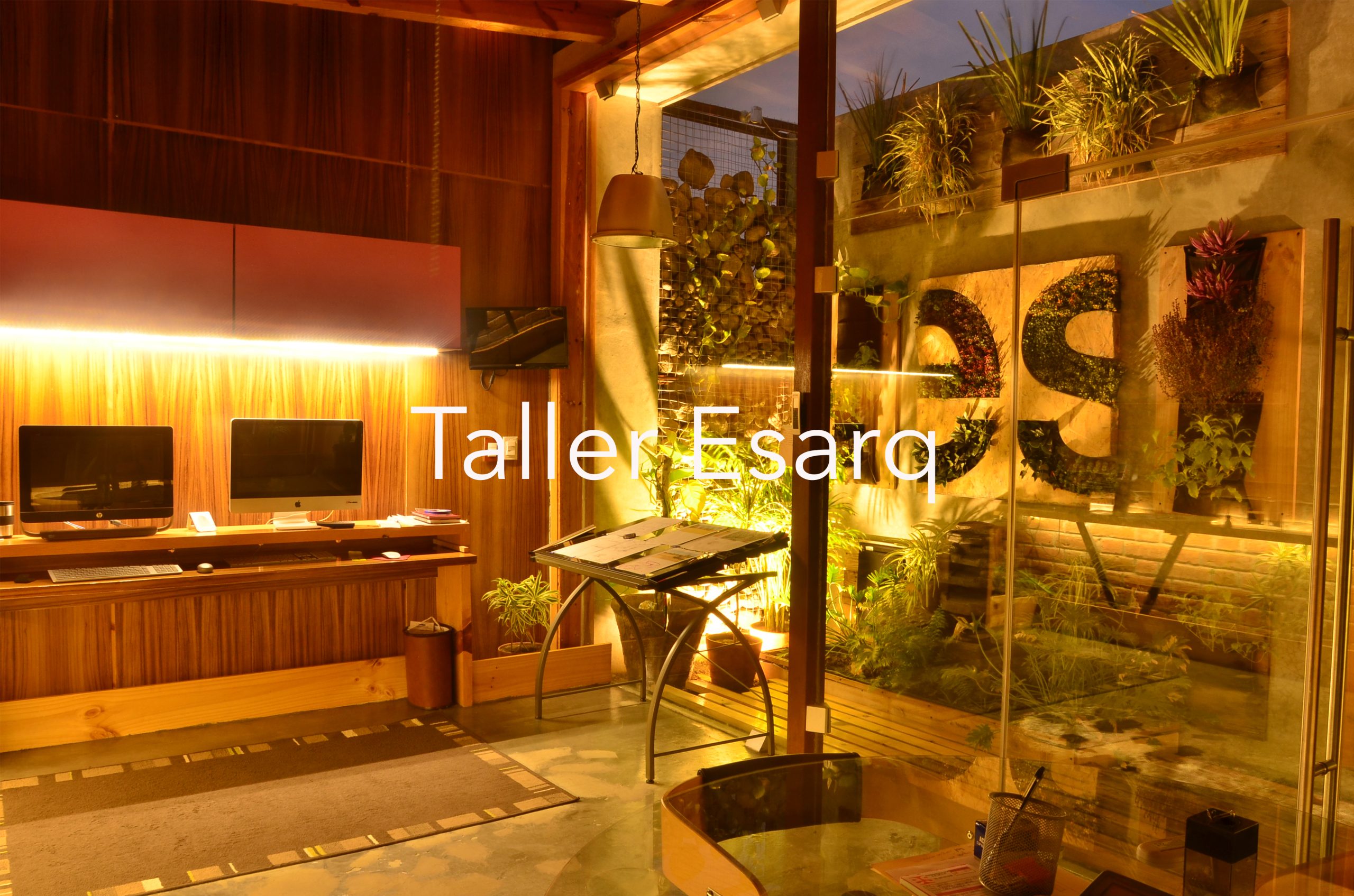 CASA-ESTUDIO HELECHOS